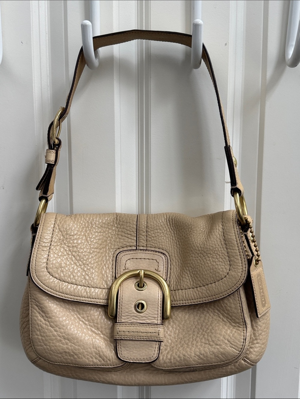 Coach Vintage Soho Buckle Flap Shoulder Bag - Style 11842 Cream Pebbled Leather